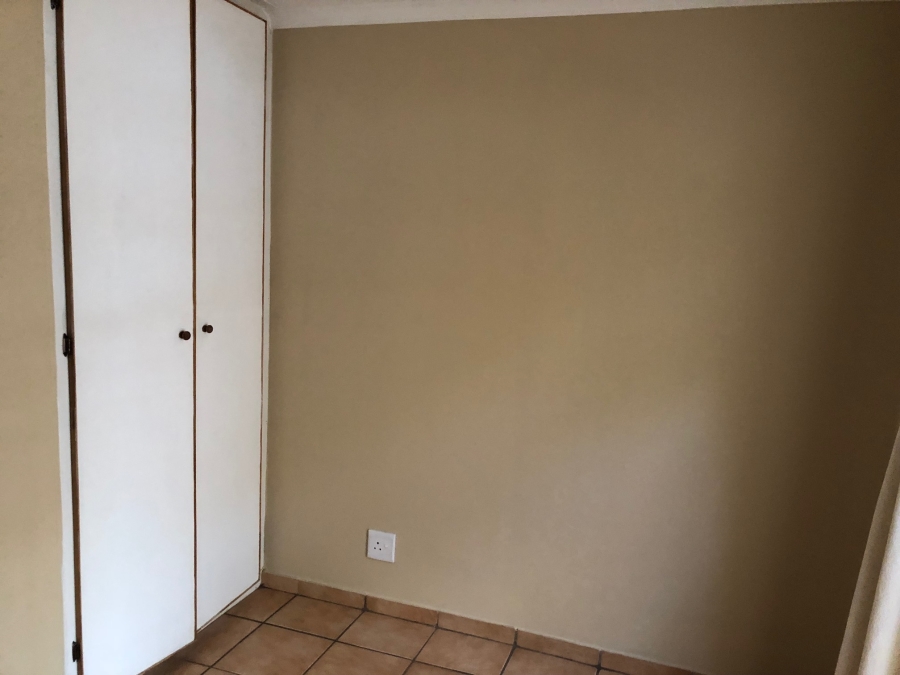 2 Bedroom Property for Sale in Miederpark North West